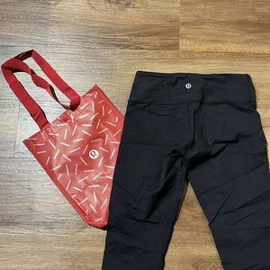 Black lululemon leggings + lulu bag